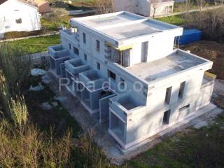 Apartman s okućnicom, Prodaja, Privlaka, Privlaka