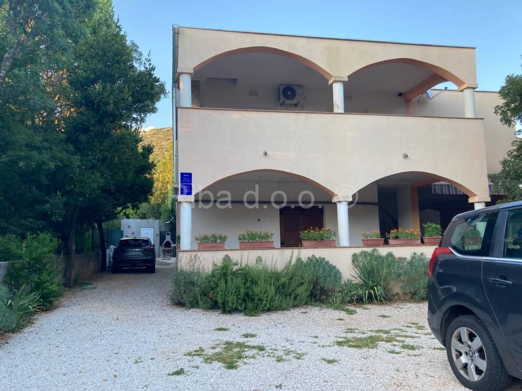 Apartmanska kuća, Prodaja, Starigrad, Tribanj