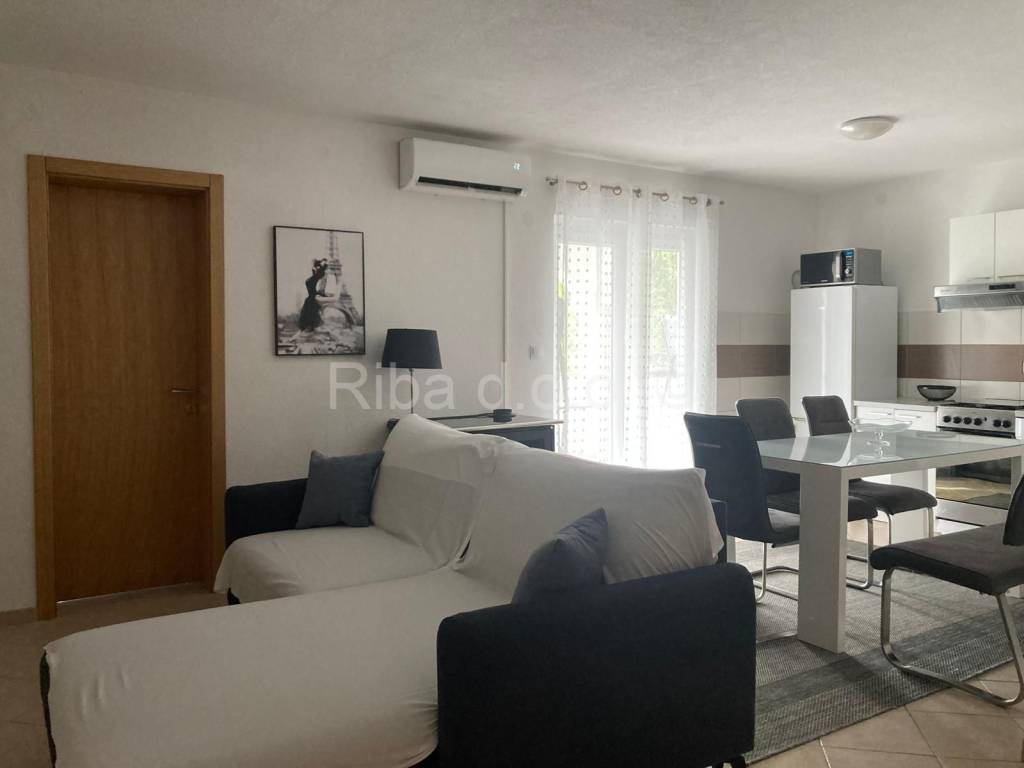 Apartmanska kuća, Prodaja, Starigrad, Tribanj