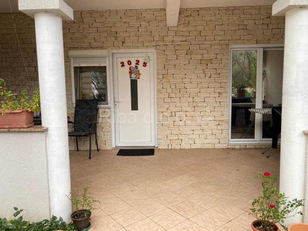 Apartmanska kuća, Prodaja, Starigrad, Tribanj