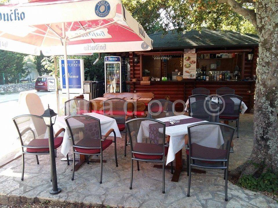 Apartmanska kuća, Prodaja, Starigrad, Tribanj