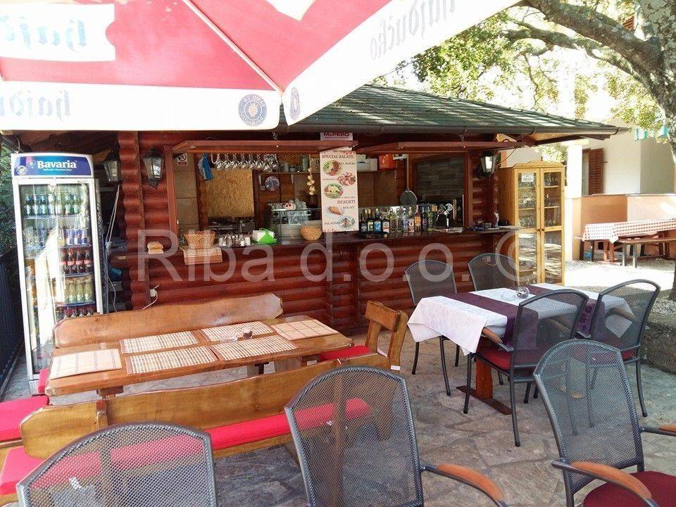 Apartmanska kuća, Prodaja, Starigrad, Tribanj