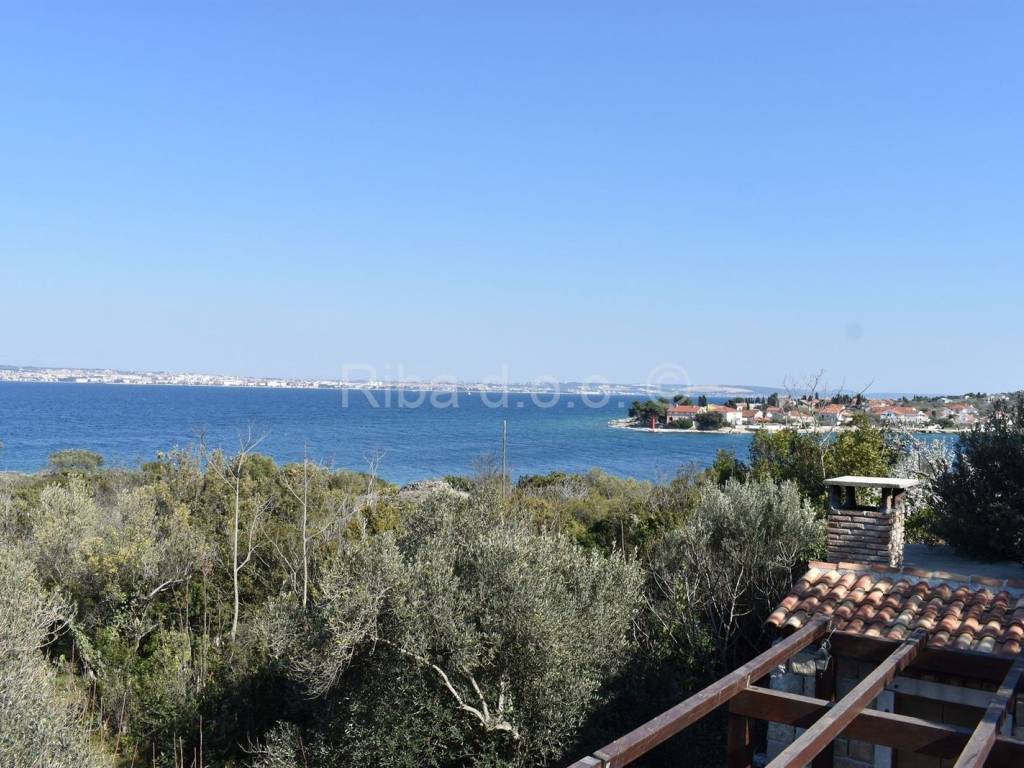 Apartmanska kuća, Prodaja, Preko, Lukoran