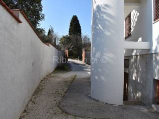 Apartmanska kuća, Prodaja, Preko, Lukoran