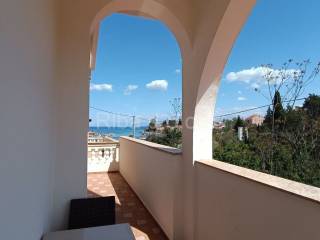 Apartmanska kuća, Prodaja, Preko, Lukoran