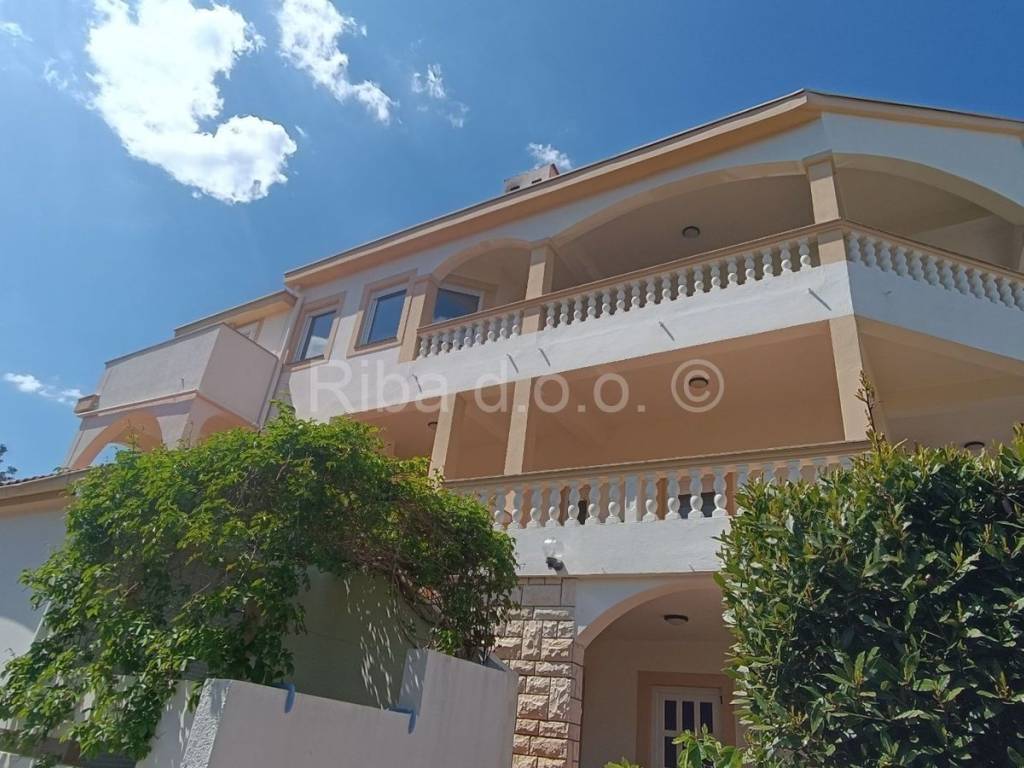 Apartmanska kuća, Prodaja, Preko, Lukoran