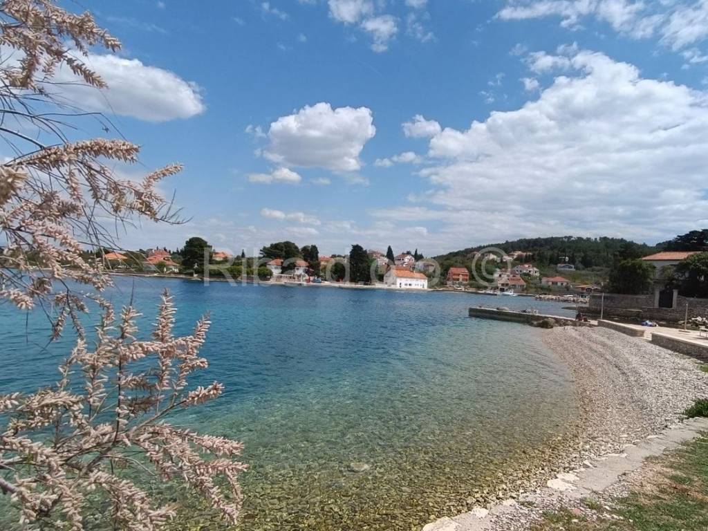 Apartmanska kuća, Prodaja, Preko, Lukoran