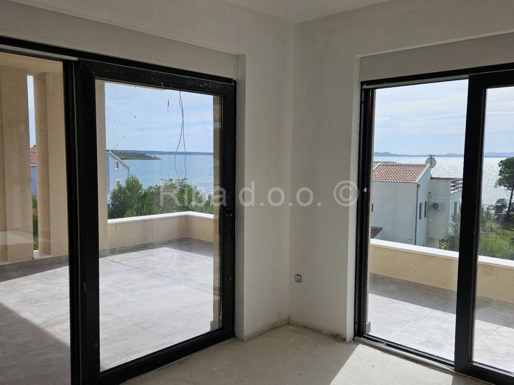 Apartman na moru, Prodaja, Privlaka, Privlaka