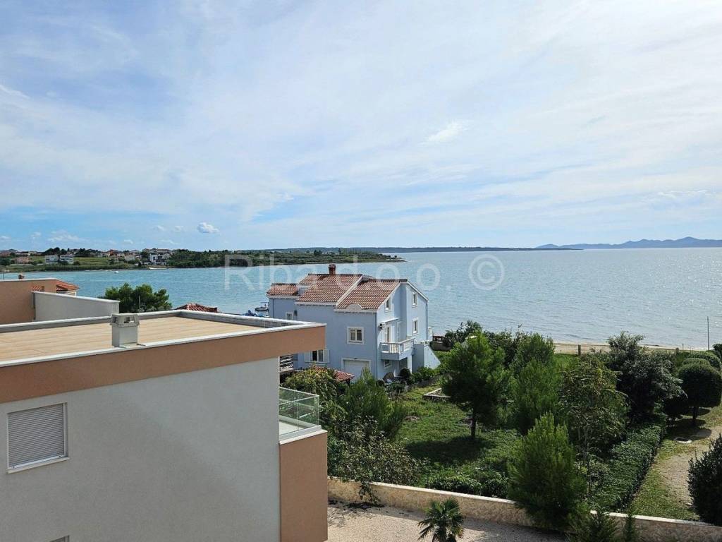 Apartman na moru, Prodaja, Privlaka, Privlaka