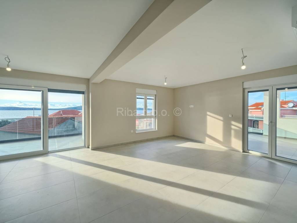 Apartman na moru, Prodaja, Šibenik - Okolica, Brodarica