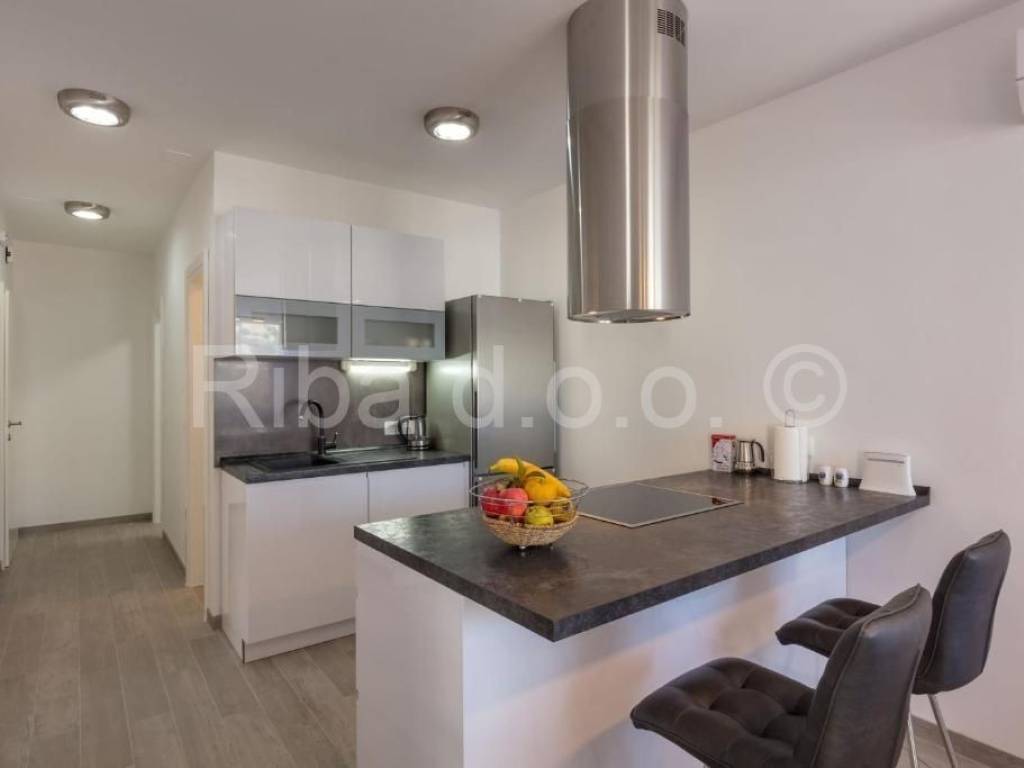 Apartmanska kuća, Prodaja, Rogoznica, Stivašnica
