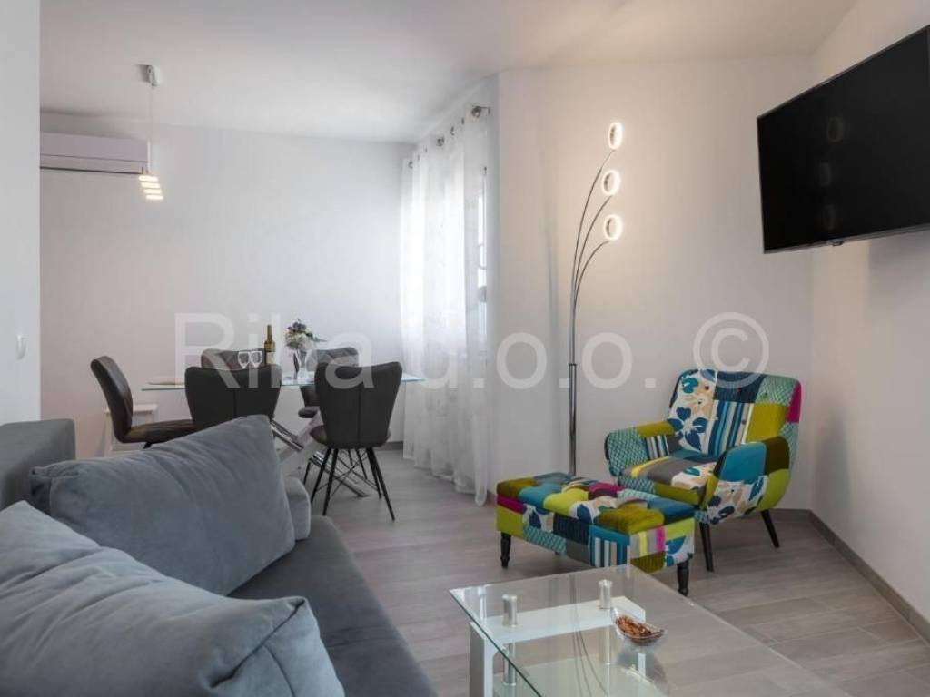Apartmanska kuća, Prodaja, Rogoznica, Stivašnica