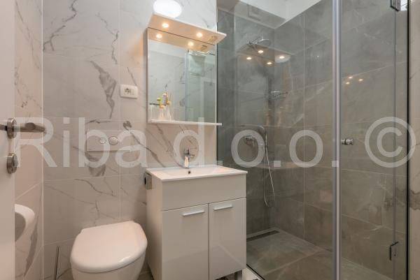 Apartmanska kuća, Prodaja, Rogoznica, Stivašnica