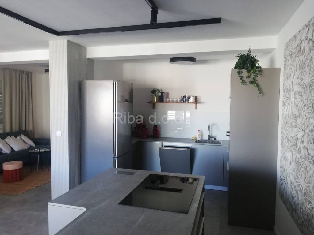 Apartmanska kuća, Prodaja, Rogoznica, Stivašnica