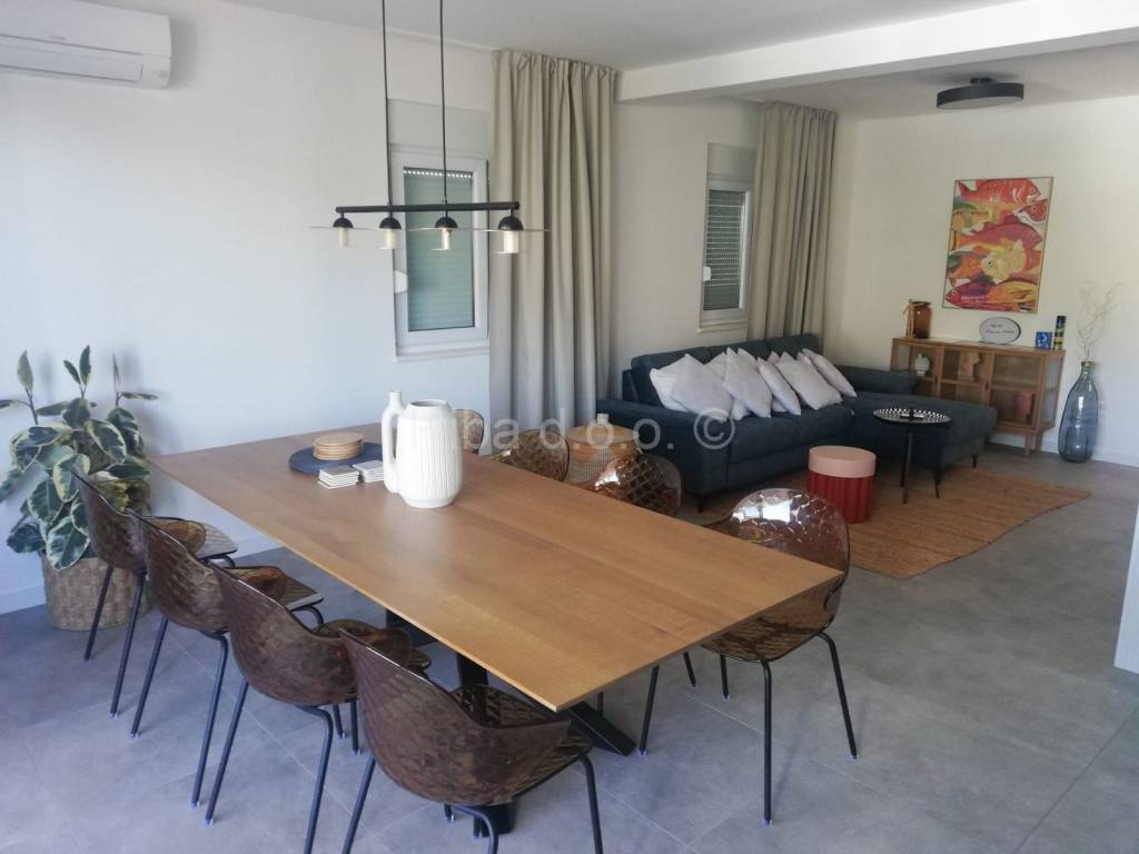 Apartmanska kuća, Prodaja, Rogoznica, Stivašnica