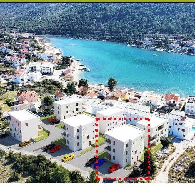 Apartman s okućnicom, Prodaja, Šibenik - Okolica, Grebaštica