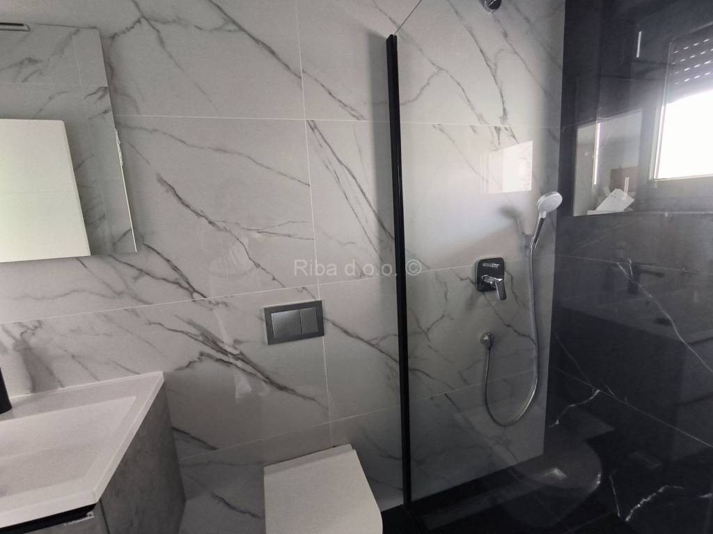 Luksuzni apartman, Prodaja, Tribunj, Tribunj