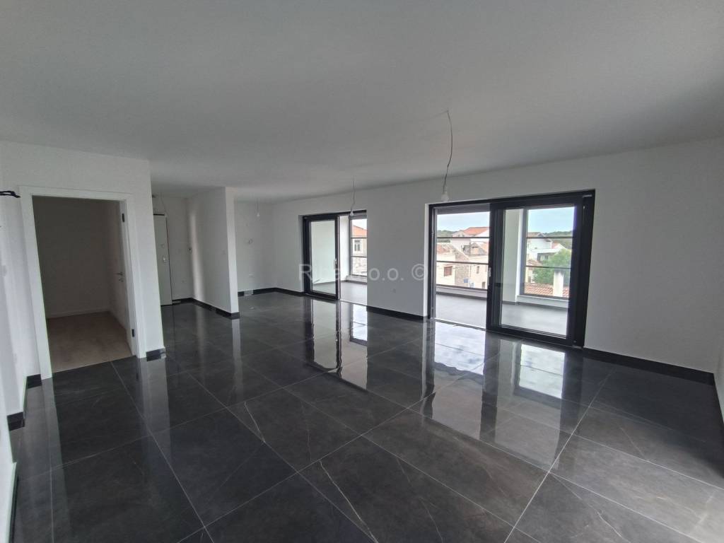 Luksuzni apartman, Prodaja, Tribunj, Tribunj