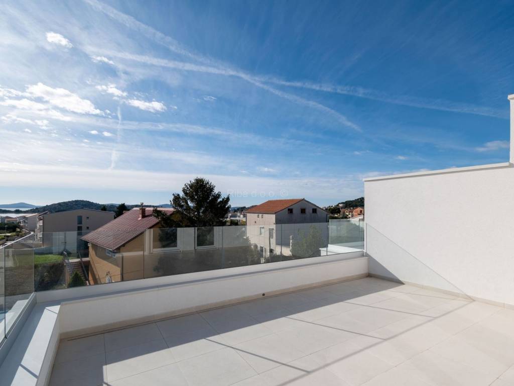 Apartman na moru, Prodaja, Tribunj, Tribunj