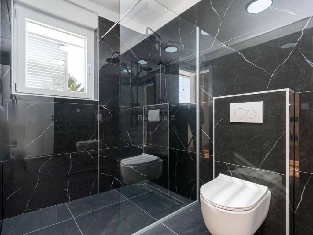 Apartman na moru, Prodaja, Tribunj, Tribunj