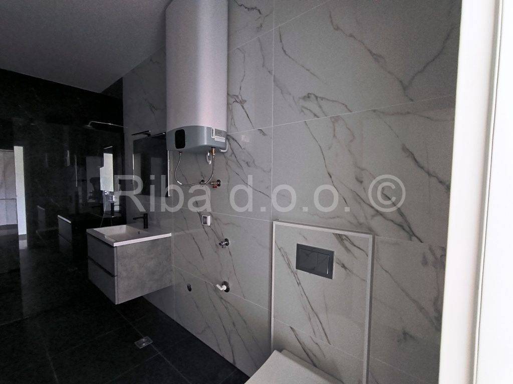 Luksuzni apartman, Prodaja, Tribunj, Tribunj