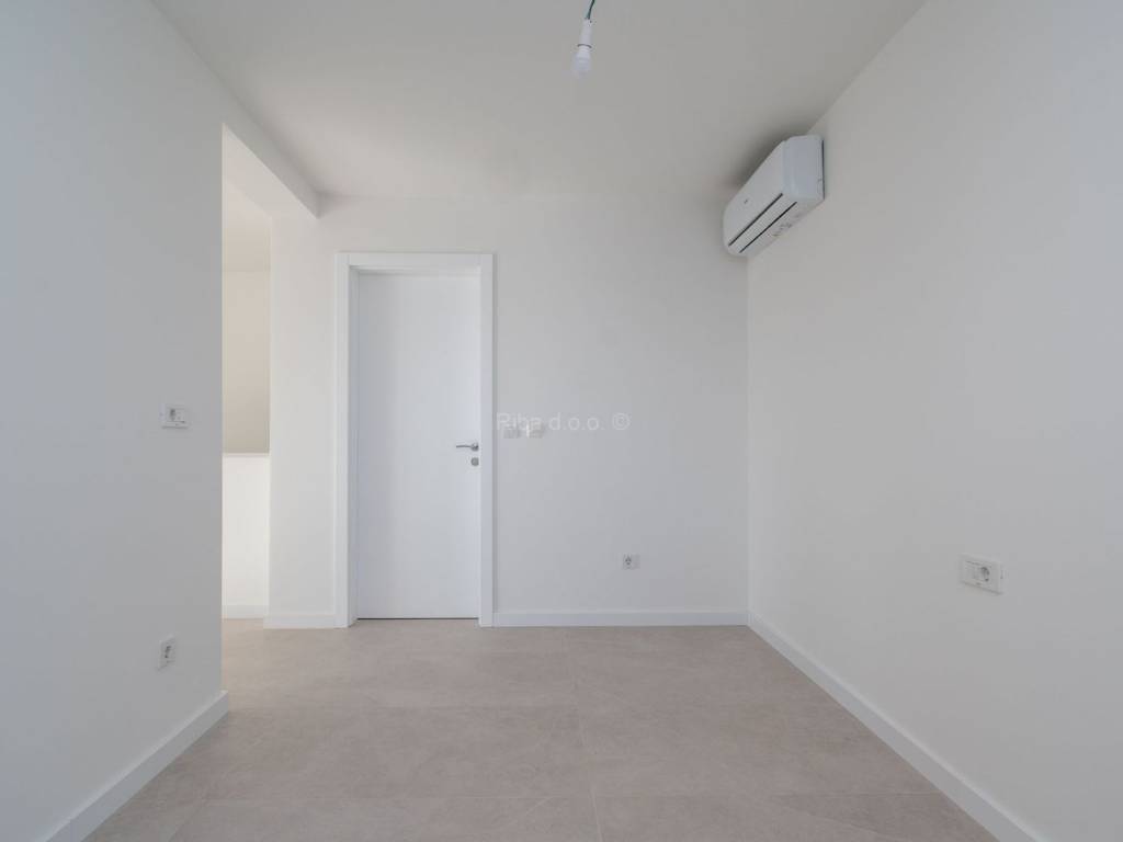 Apartman na moru, Prodaja, Tribunj, Tribunj