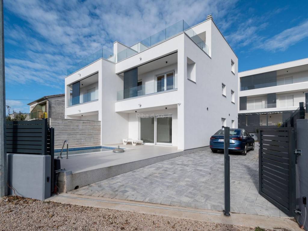 Apartman na moru, Prodaja, Tribunj, Tribunj