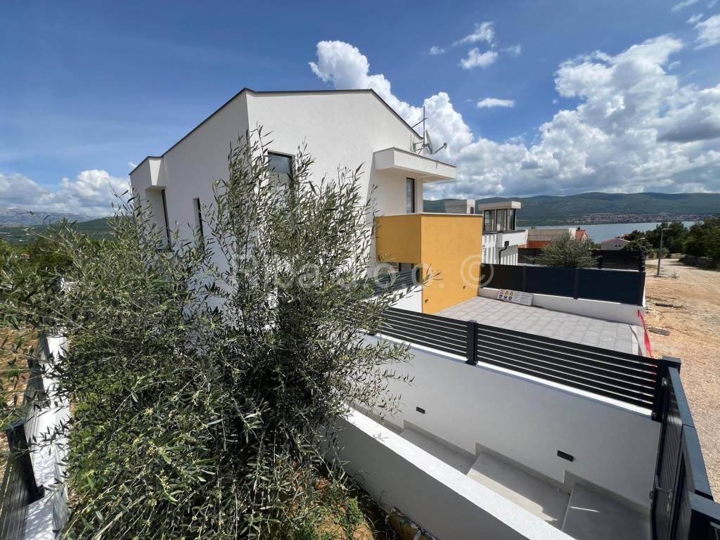 Obiteljska kuća, Prodaja, Novigrad, Pridraga
