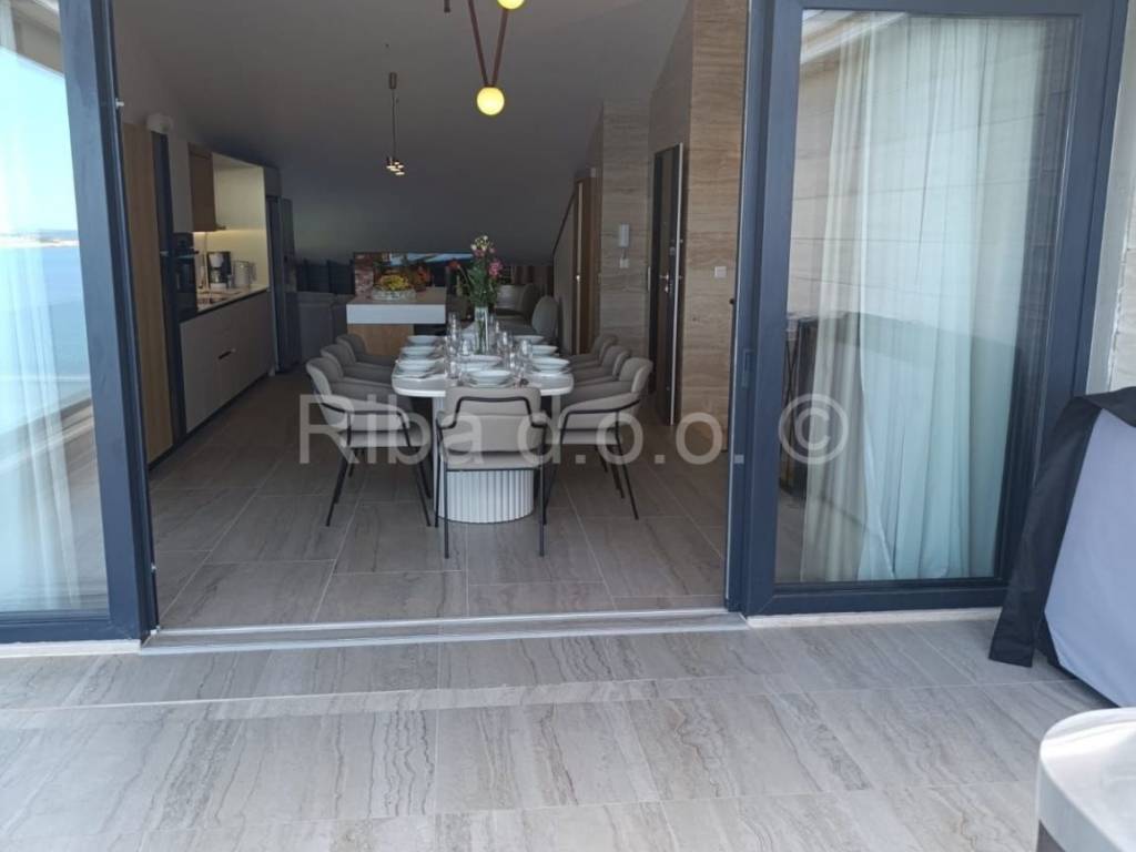 Luksuzni apartman, Prodaja, Povljana, Povljana