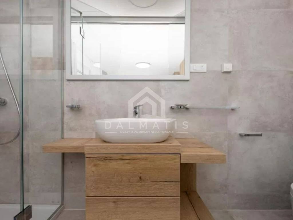 Vila, Prodaja, Rogoznica, Rogoznica