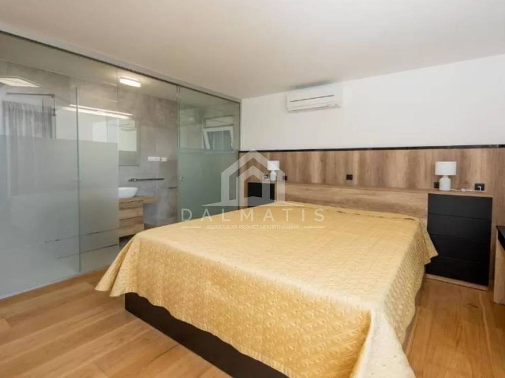 Vila, Prodaja, Rogoznica, Rogoznica