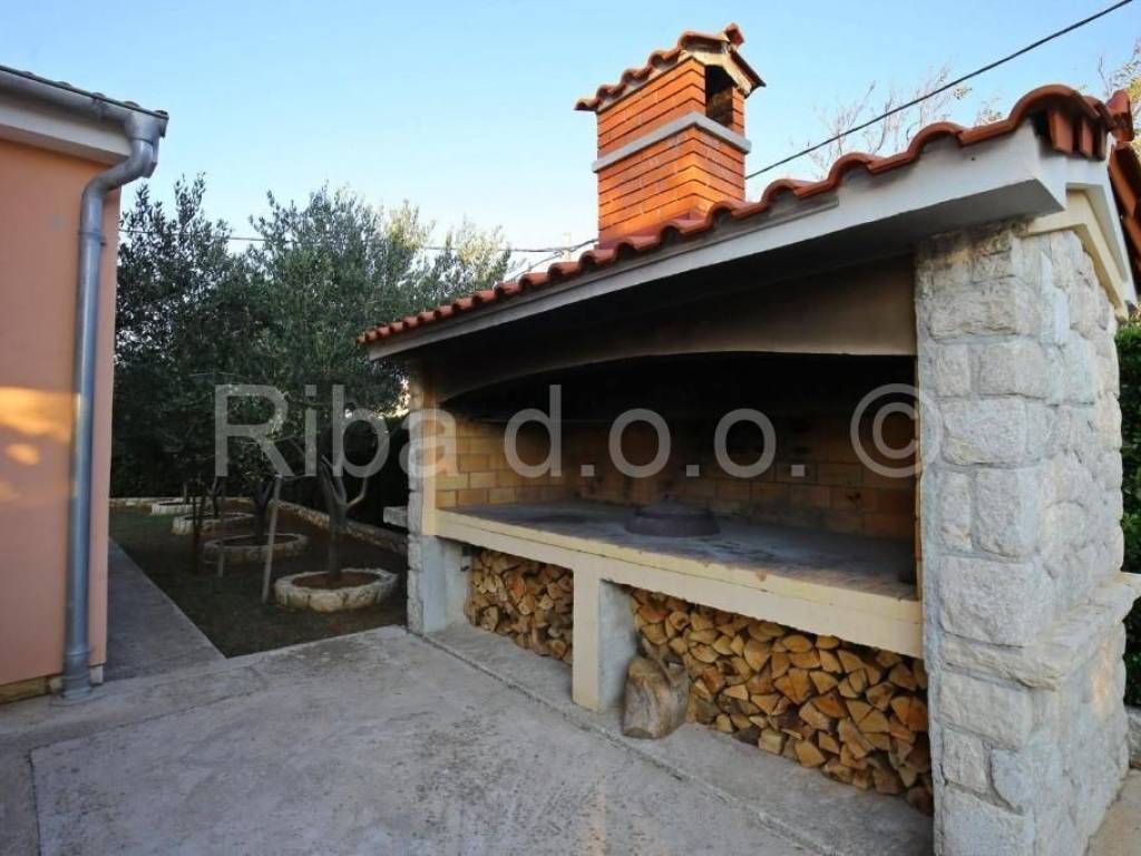 Apartmanska kuća, Prodaja, Vir, Vir