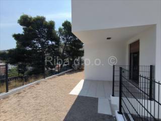 Apartman s okućnicom, Prodaja, Šibenik - Okolica, Grebaštica