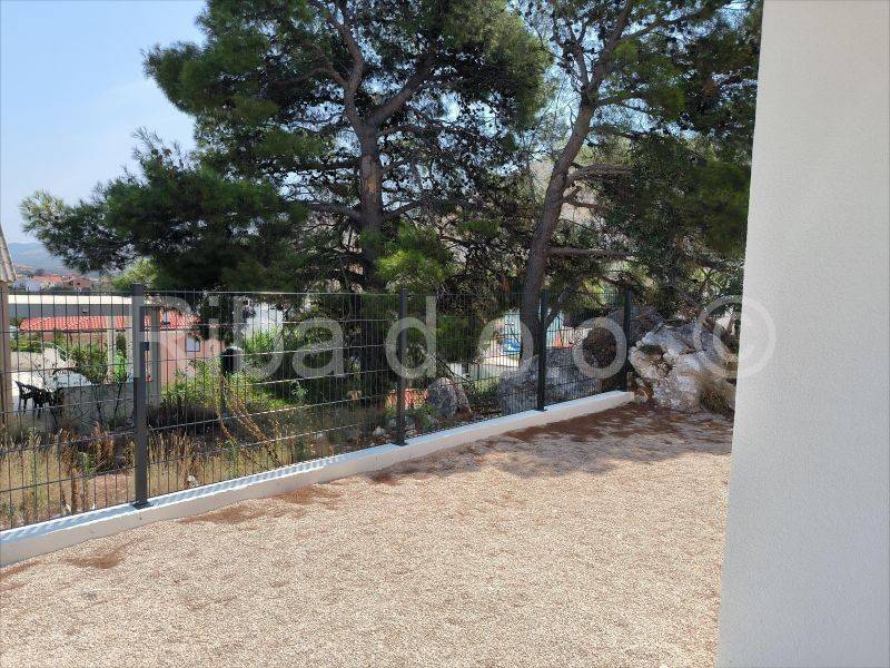 Apartman s okućnicom, Prodaja, Šibenik - Okolica, Grebaštica