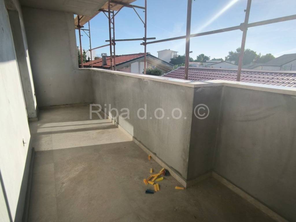 Luksuzni apartman, Prodaja, Vir, Vir