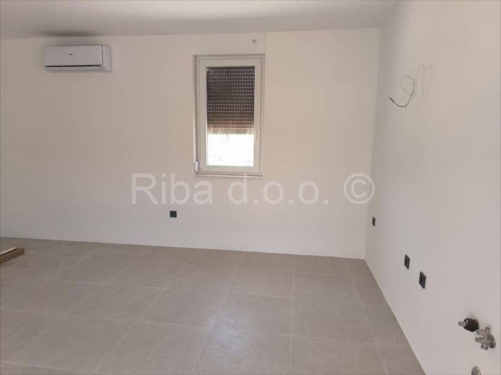 Apartman s okućnicom, Prodaja, Šibenik - Okolica, Grebaštica