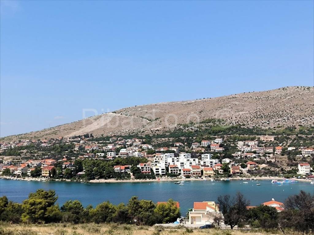 Apartman s okućnicom, Prodaja, Šibenik - Okolica, Grebaštica