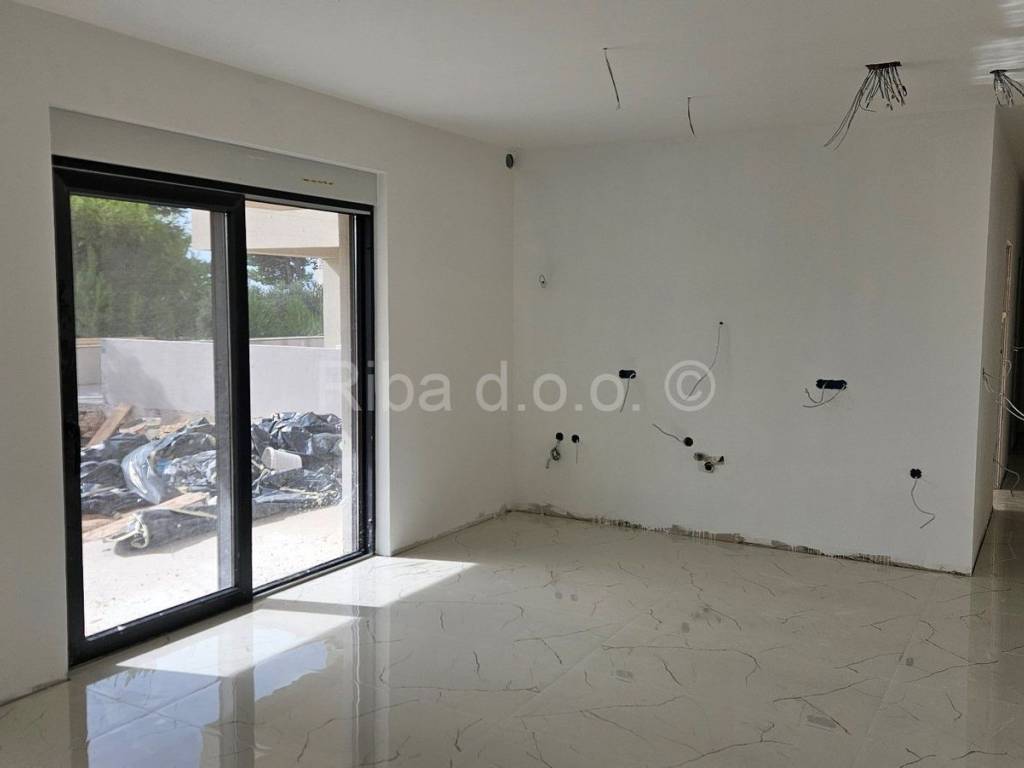 Apartman na moru, Prodaja, Privlaka, Privlaka