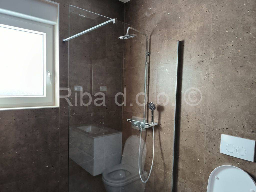 Obiteljska kuća, Prodaja, Vodice, Srima
