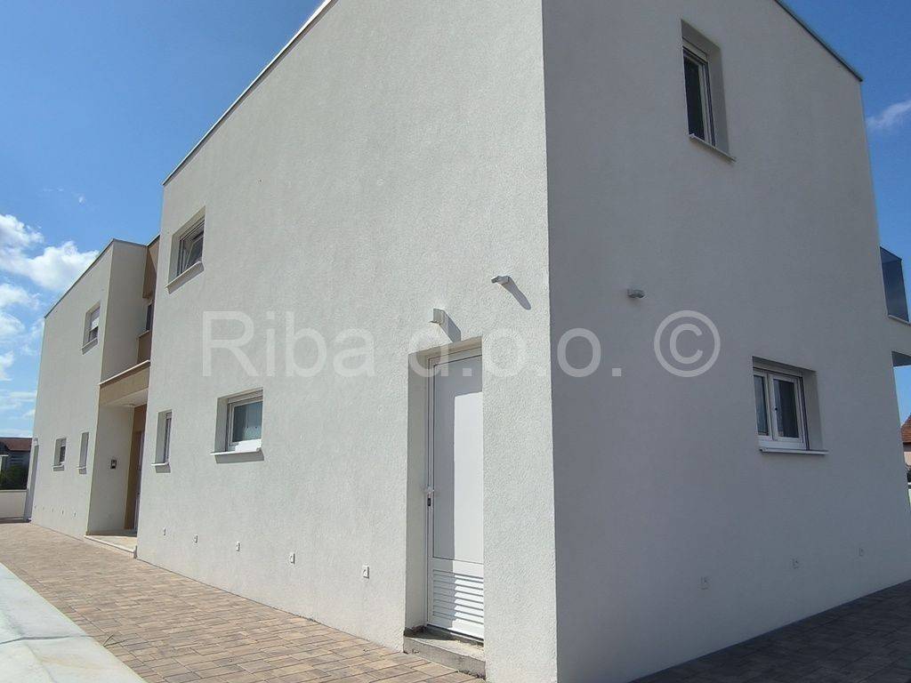 Obiteljska kuća, Prodaja, Vodice, Srima