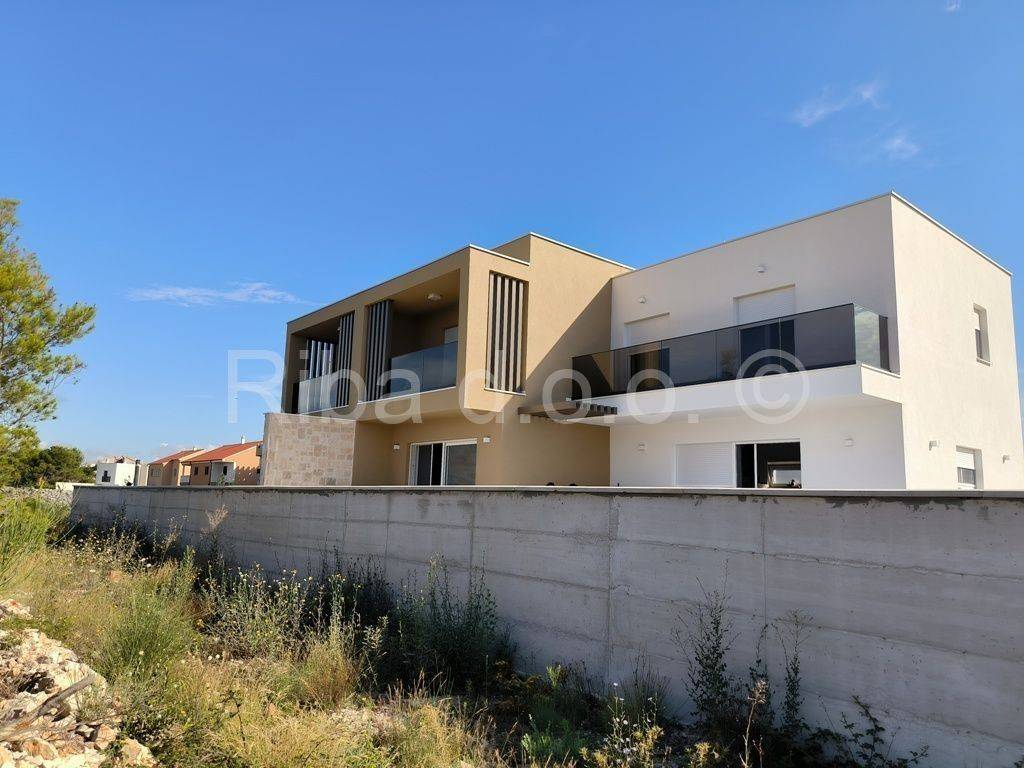 Obiteljska kuća, Prodaja, Vodice, Srima
