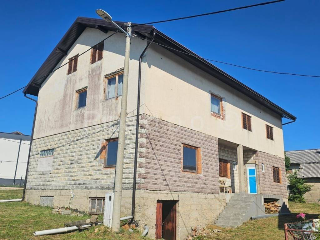 Samostojeća kuća, Prodaja, Udbina, Udbina
