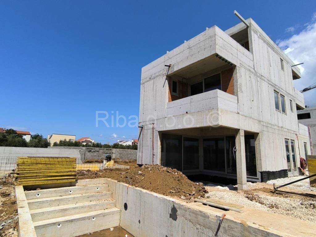 Dvojna kuća, Prodaja, Privlaka, Privlaka