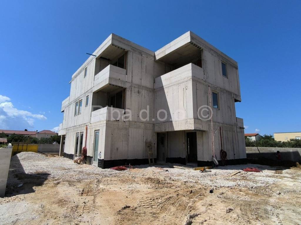 Dvojna kuća, Prodaja, Privlaka, Privlaka