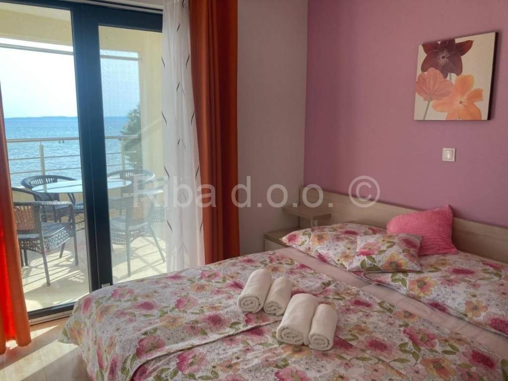 Apartmanska kuća, Prodaja, Privlaka, Privlaka