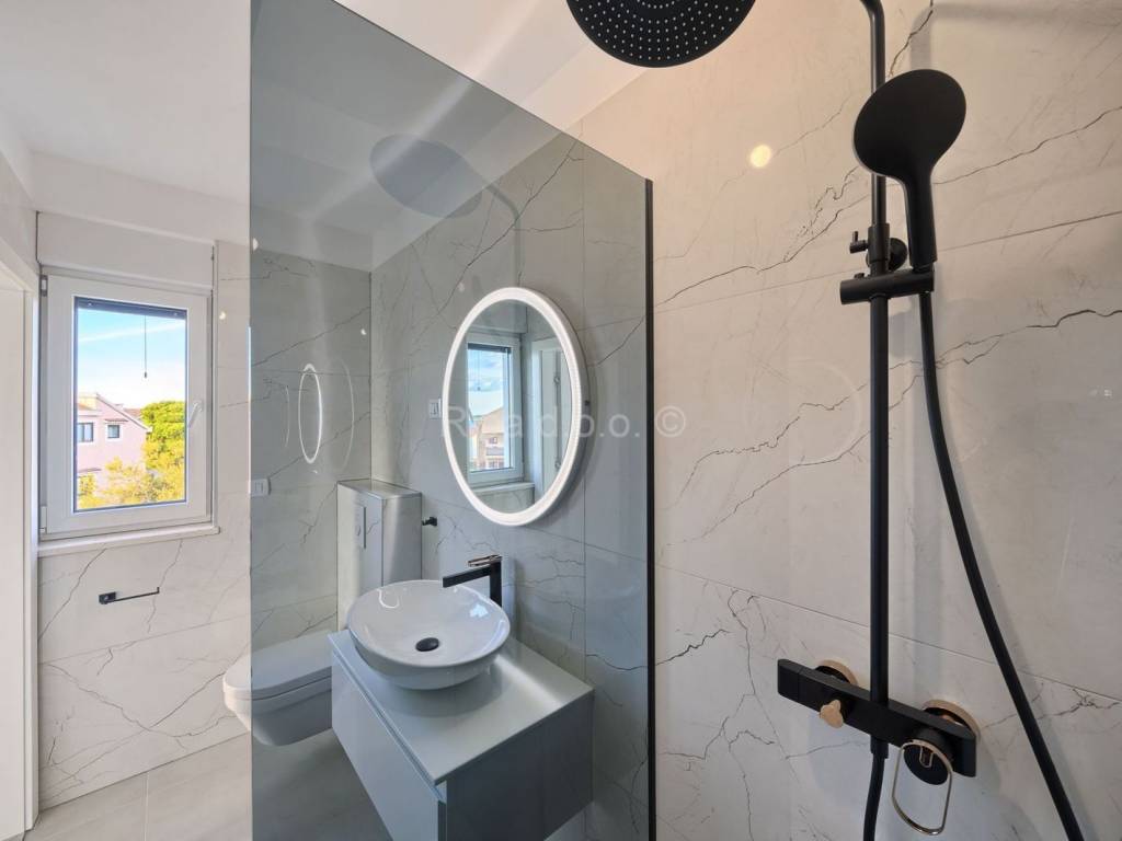 Apartman na moru, Prodaja, Šibenik - Okolica, Brodarica