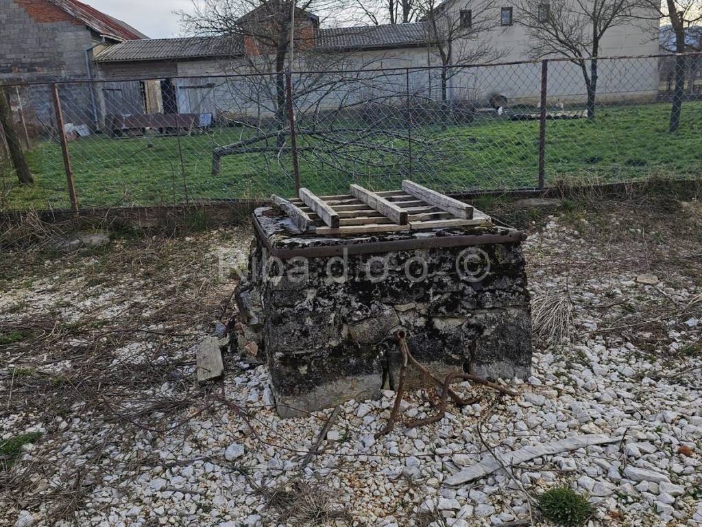 Kamena kuća, Prodaja, Gospić - Okolica, Debelo Brdo I