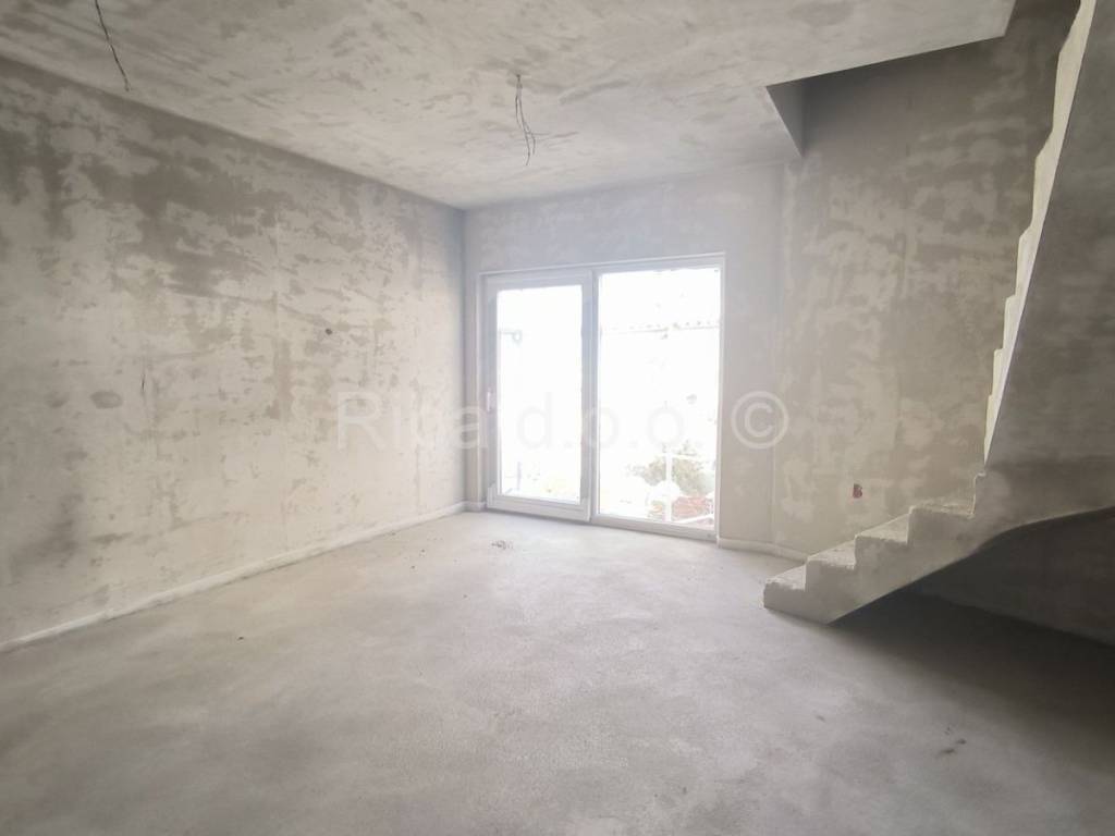 Apartman s okućnicom, Prodaja, Pag, Šimuni