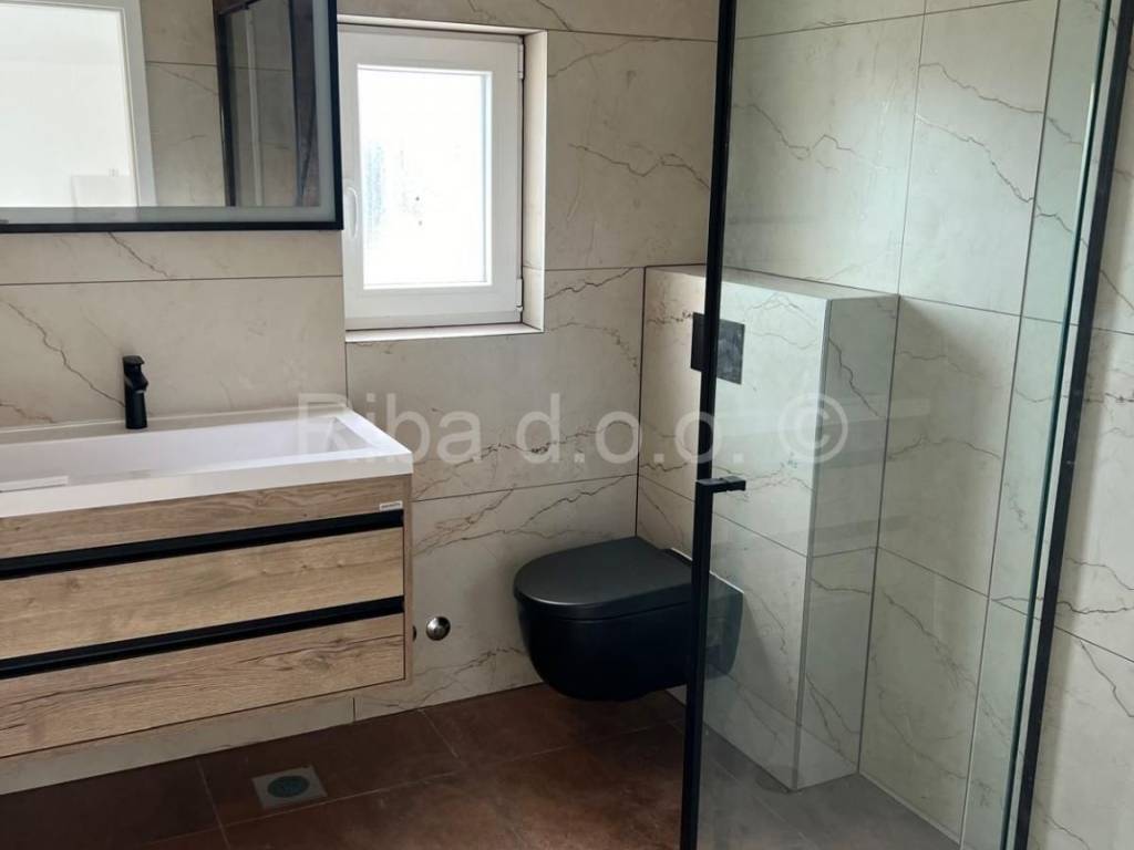 Luksuzna kuća, Prodaja, Vrsi, Vrsi