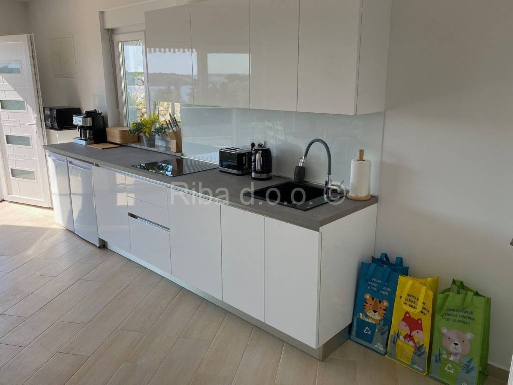 Apartman s okućnicom, Prodaja, Pag, Šimuni